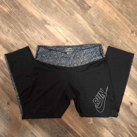 Nike Dri-Fit Athletic Leggings - Picture 4 of 10